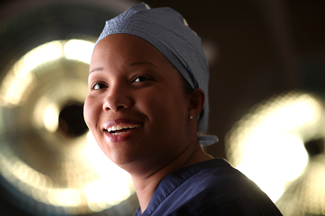 Dr. Aisha White in surgery at her Austin location